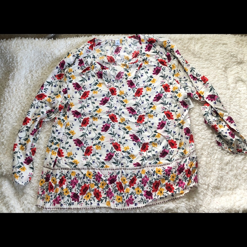OLD NAVY |  white floral tunic